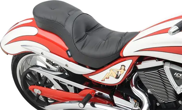 Túraülés Alacsony Profilú Bőr Kompatibilis EZ Glide II™ Háttámla Drag Specialties