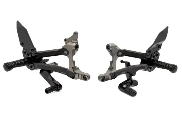 Rearset FXR black duc.