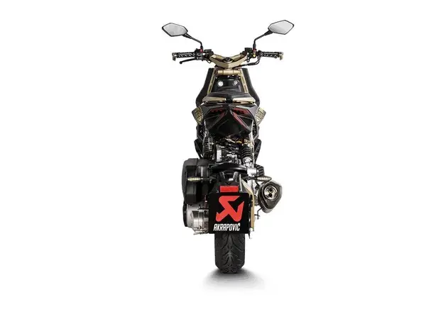 Silencieux Slip-On Line Akrapovic — vue 2