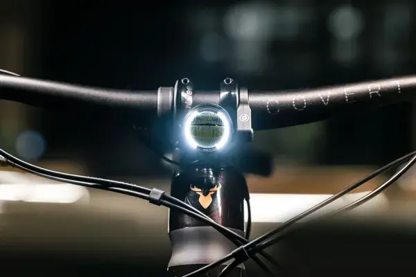 Scheinwerfer Supernova Mini 3 — Ansicht 2