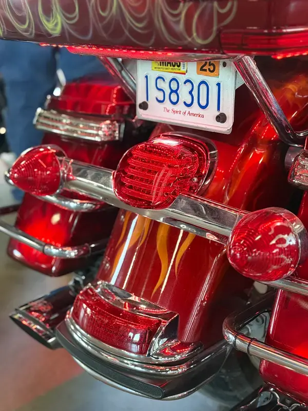 Custom Dynamics ProBEAM® 로우 프로파일 LED 리어 테일라이트 키트 — 2번째 뷰
