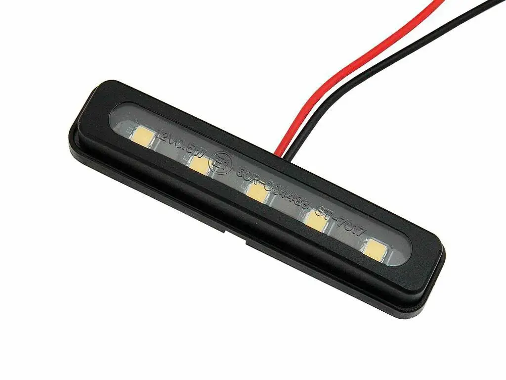 Lampu plat nomor e-mark PARTS EUROPE