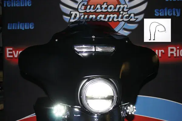 Faring Ventilasi Lampu Putih CUSTOM DYNAMICS — tampak ke-2