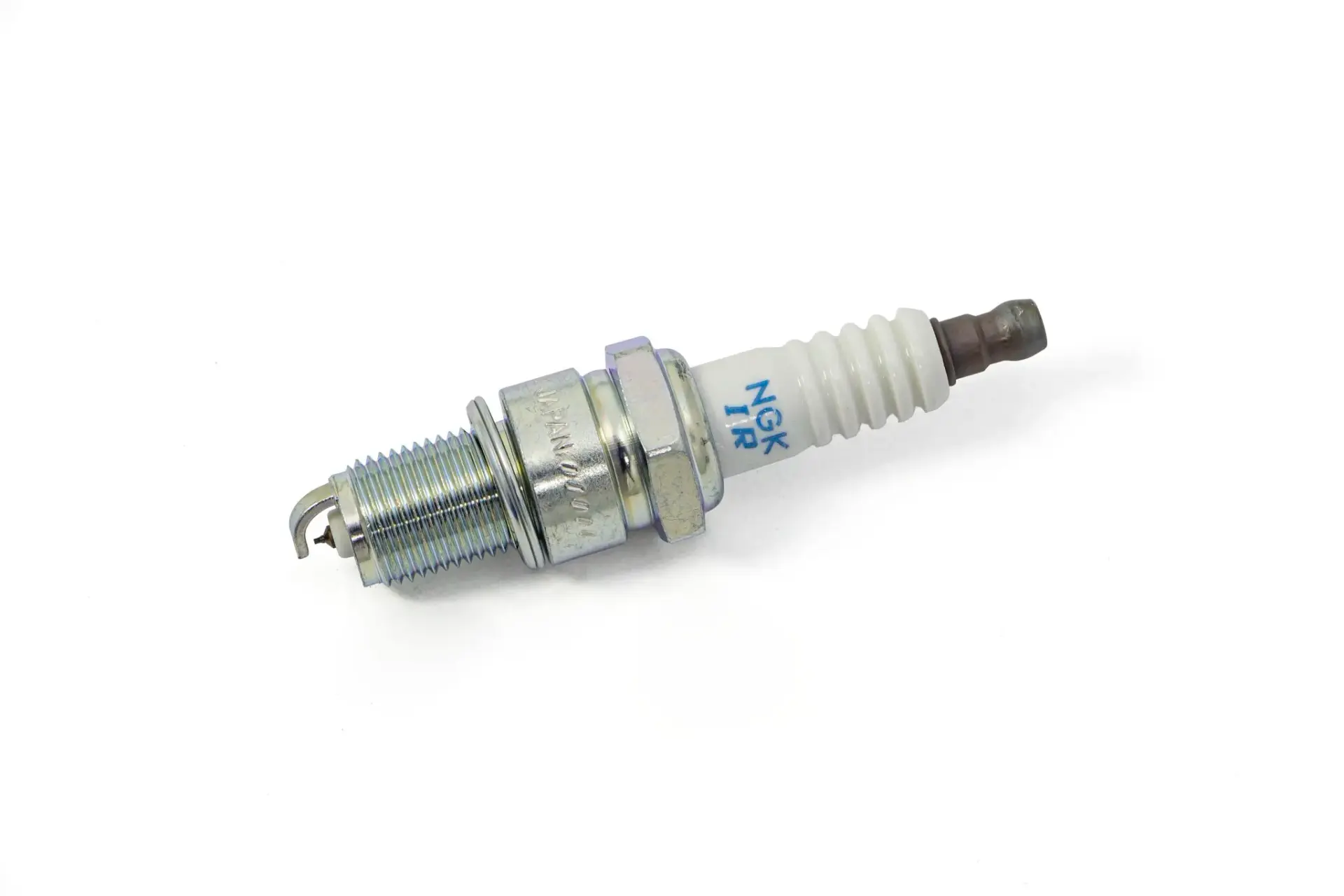 Somunsuz NGK GR7CI-8 buji — 3. görünüm