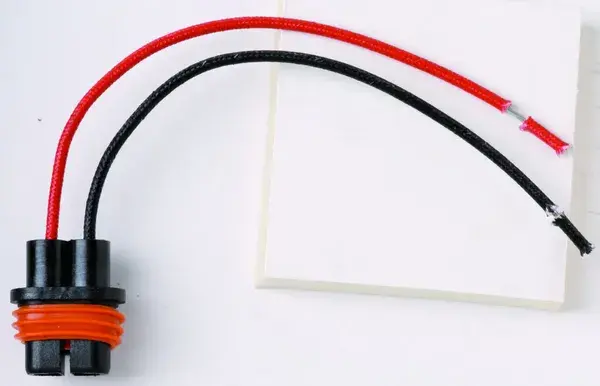 Douille pour H8, H9 et H11 avec câble FLOSSER