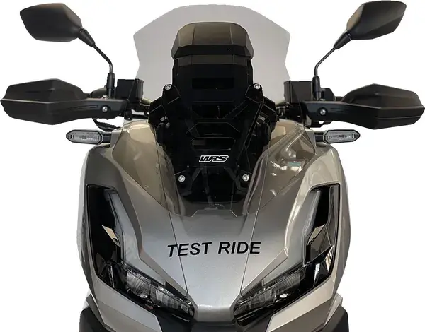 Parbriz WRS pentru scooter — vederea 2