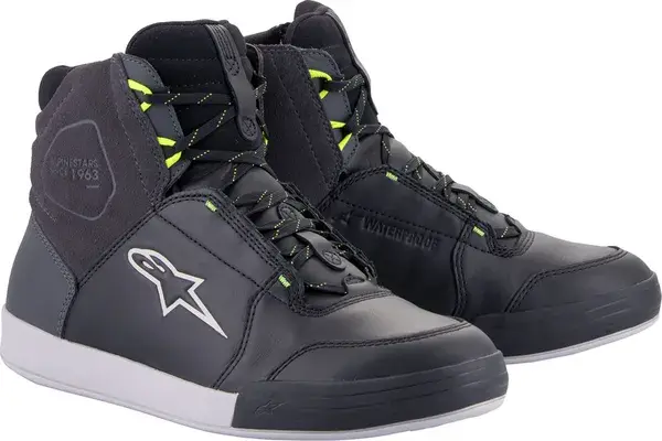 Stiefel & Schuhe