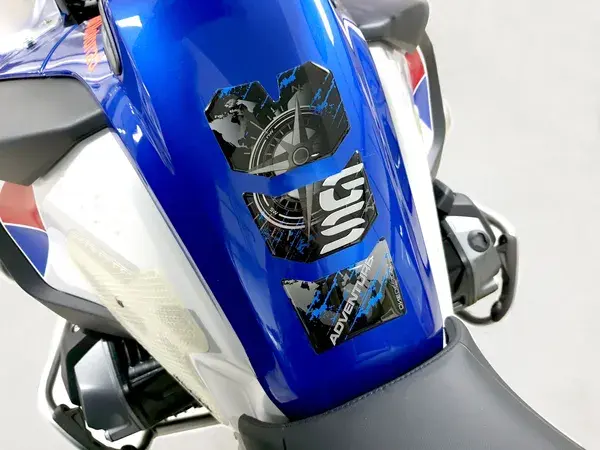 ワンデザイン ソフトタッチレジン製タンクパッド