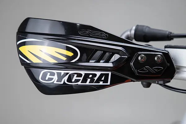 Cycra Stealth Primal 블랙 핸드가드 — 3번째 뷰