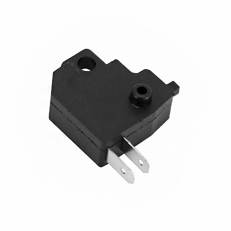 Stopcontact P2R adaptable scooter 50 4T GY6 139QMB Baotian BT49QT Kymco Sym links