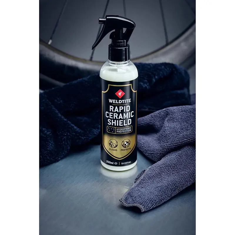 Προστατευτικό Weldtite Rapid Ceramic Shield spray 250 ml με 2 πανάκια μικροϊνών — προβολή 3