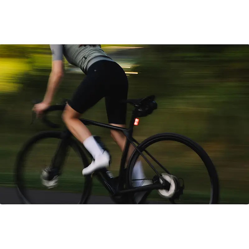 Fahrradbeleuchtung USB hinten auf Sattelstütze Zéfal Vision R20 Lumen schwarz — Ansicht 7