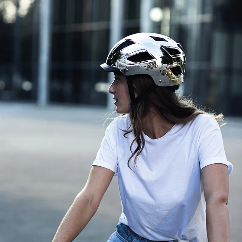 Fahrradhelm Erwachsene Abus Hyban 2.0 Chrome integrierte Beleuchtung Größe L (56-61 cm) — Ansicht 5