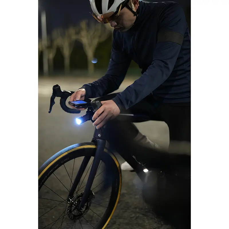 Intelligente Fahrrad-Frontbeleuchtung iGPSPORT VS1200S 1200 Lumen LED Langstrecke — Ansicht 5