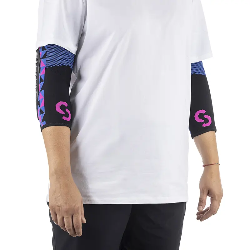 MTB-Ellbogenschützer Seryt Flow Arlecchino antibakteriell rutschfest nahtlos rosa-blau L-XL — Ansicht 4