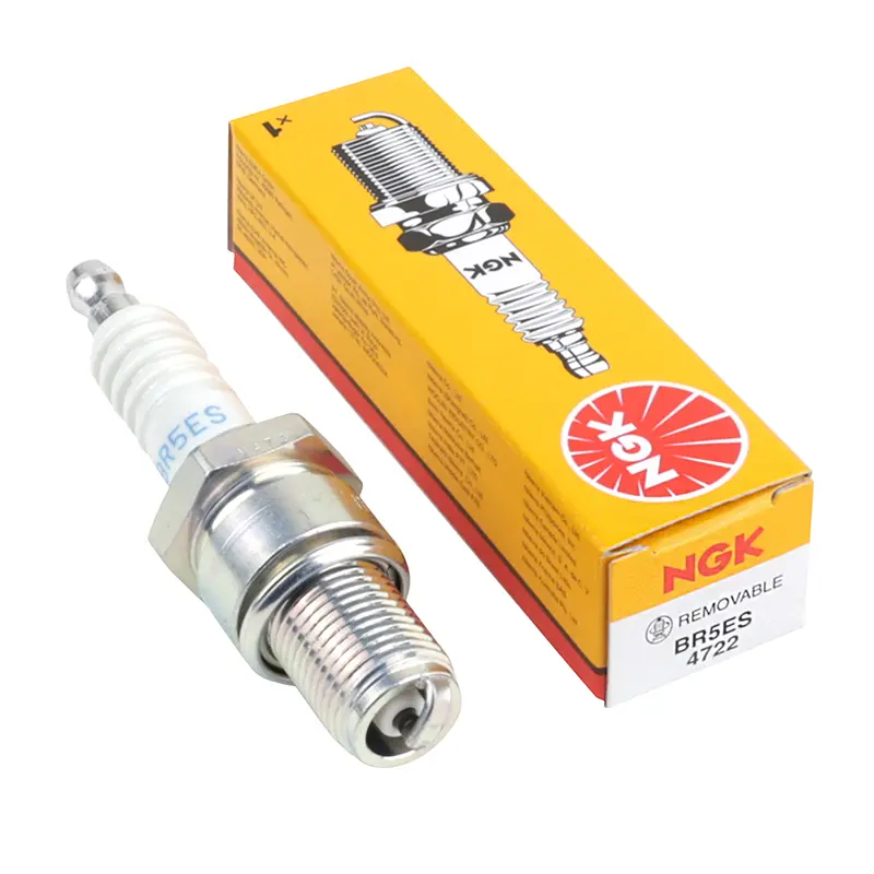 NGK 4722 스파크 플러그 — 2번째 뷰