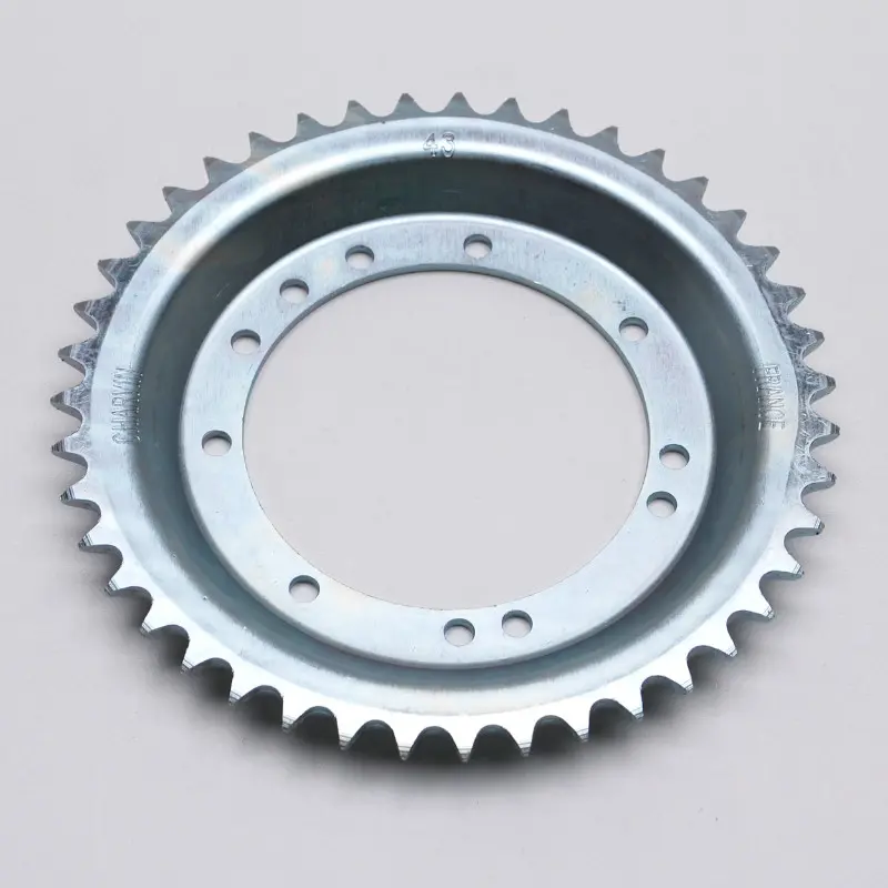 Couronne adaptable Peugeot 103 roue rayons 43 dents alésage 94 mm 11 trous Sélection P2R