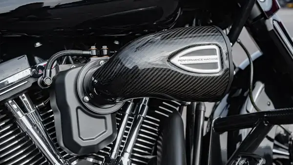 فلتر هواء Performance Machine C4 Series كربون — المنظر 3