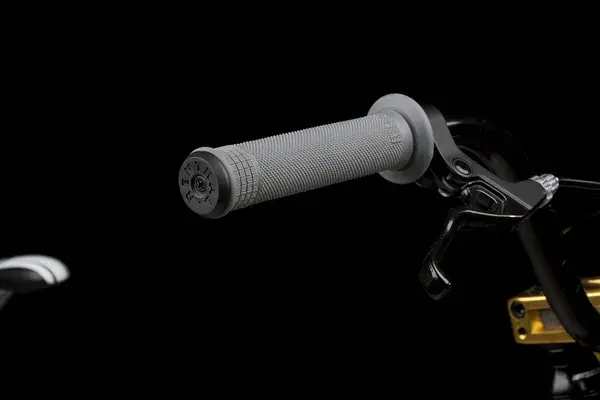 مقابض رينثال Grip Diamond مقاس متوسط — المنظر 2