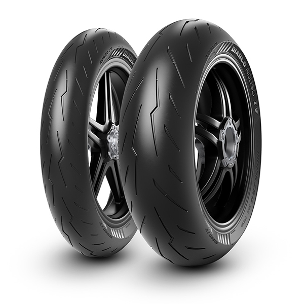 Pneu arrière Pirelli Diablo Rosso IV 180/55ZR17 (73W) TL - vue 3